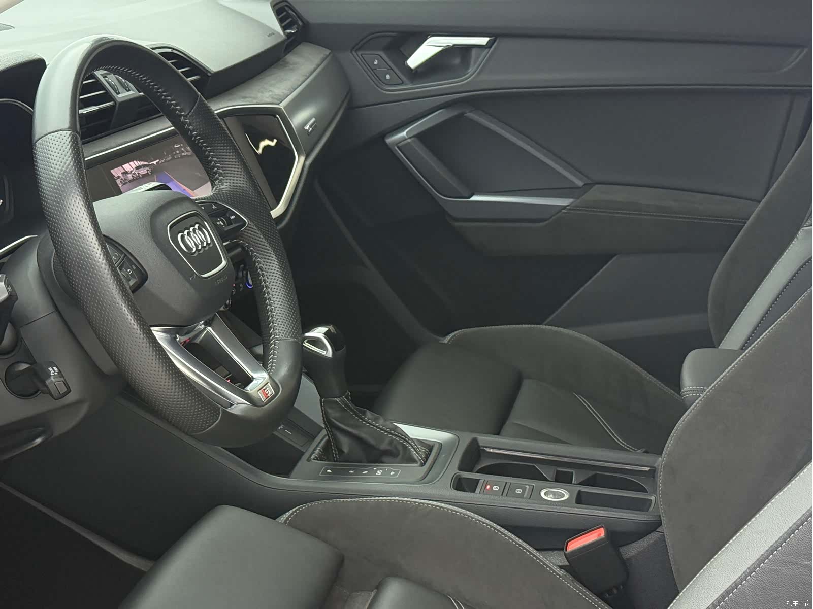Audi Q3, 2021 18