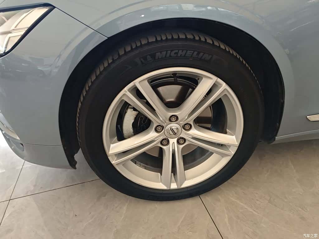 Volvo S90, 2019 25