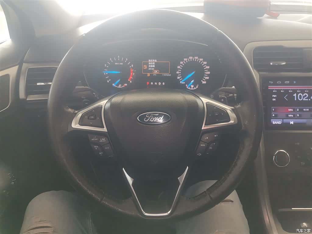 Ford Mondeo, 2017 11
