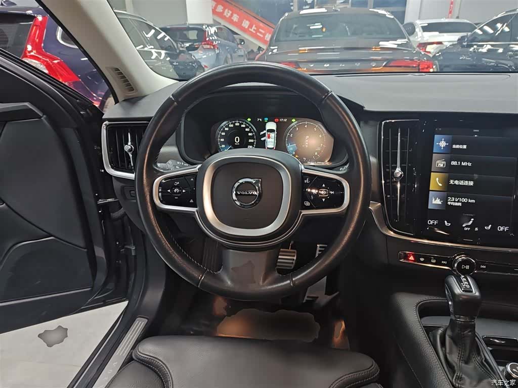 Volvo V90, 2018 3