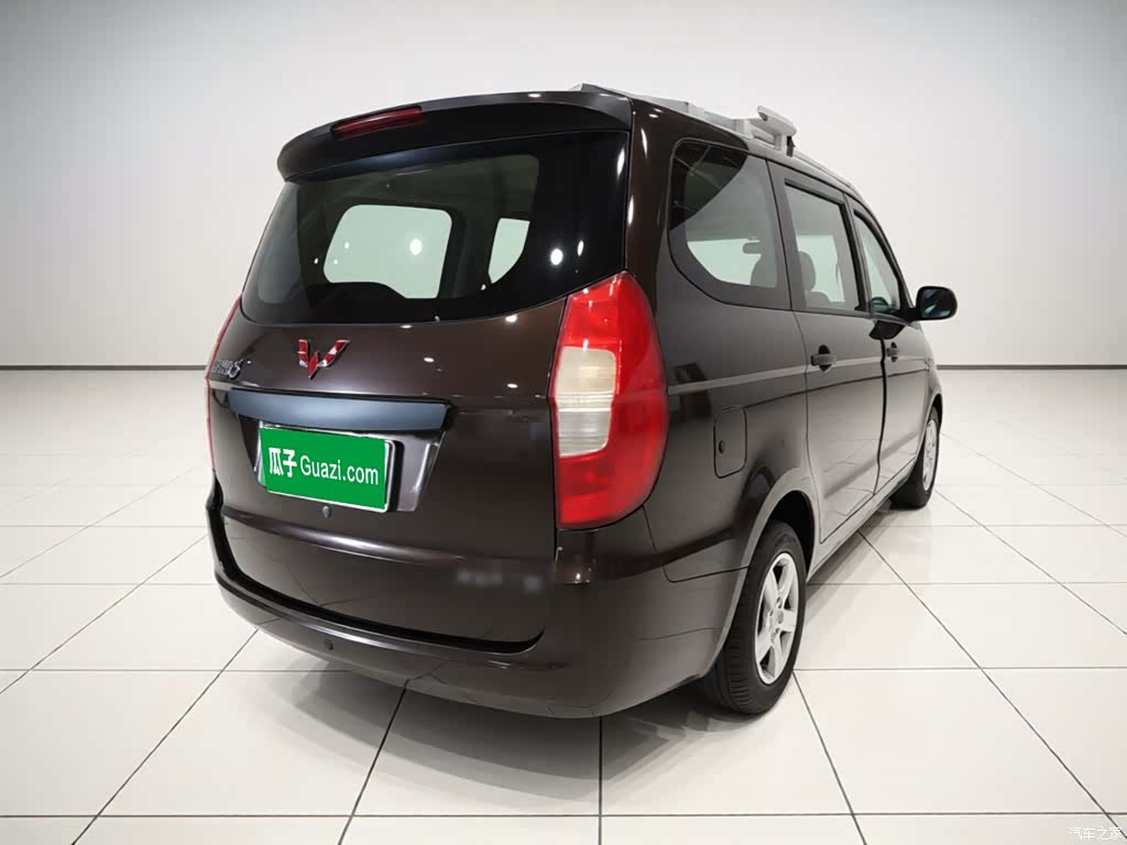 Wuling Hongguang, 2018 4