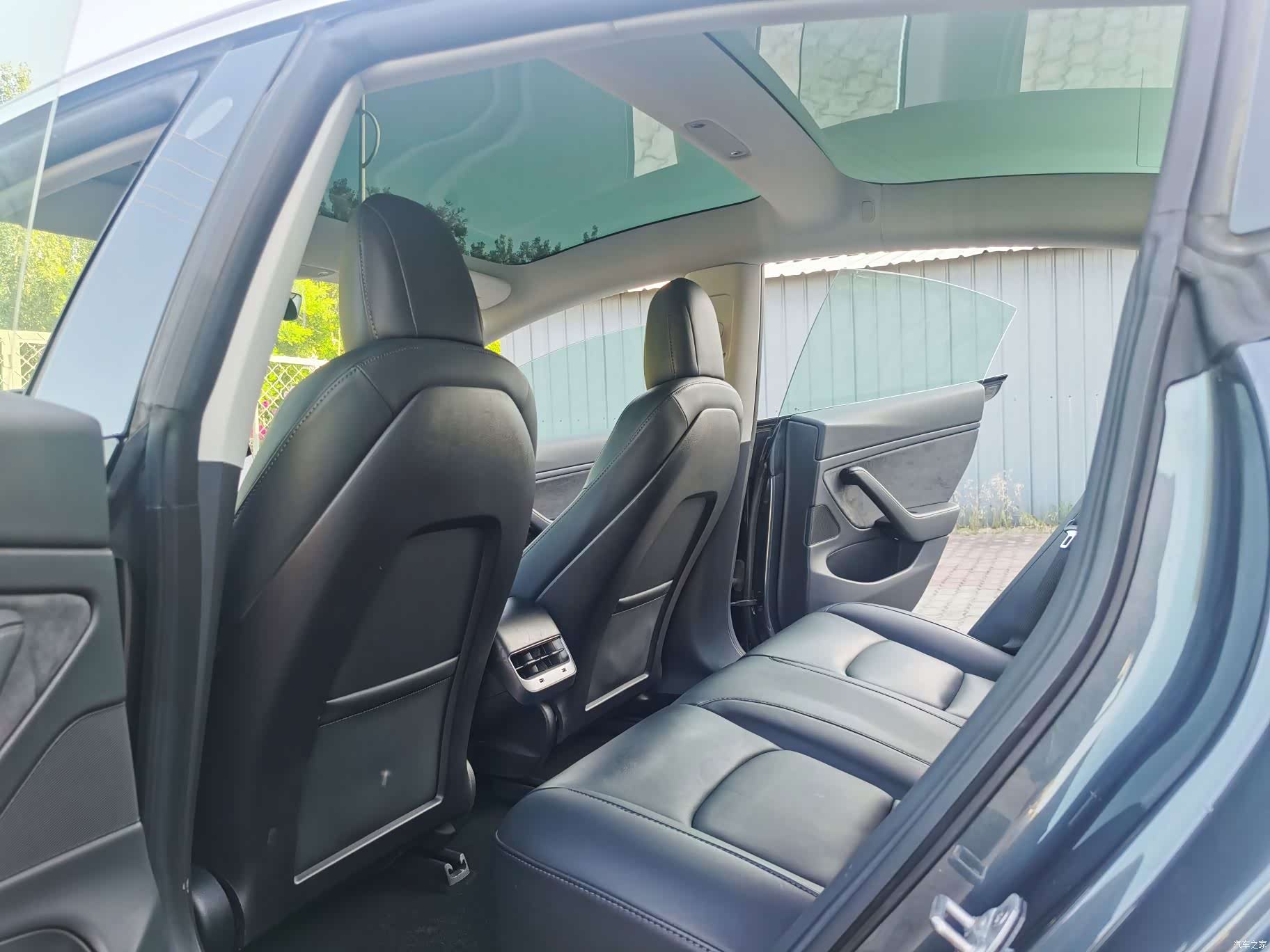 Tesla Model 3, 2019 14