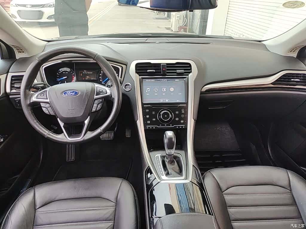 Ford Mondeo, 2015 10