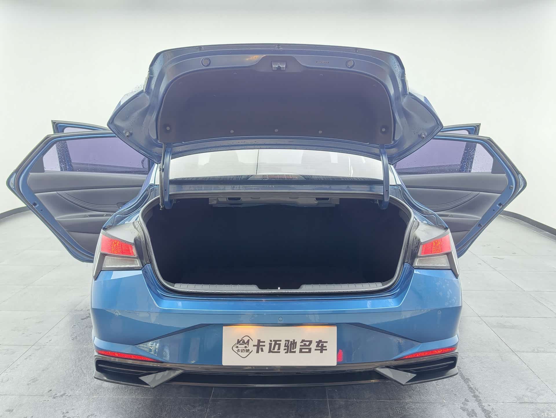 Hyundai Elantra, 2022 15