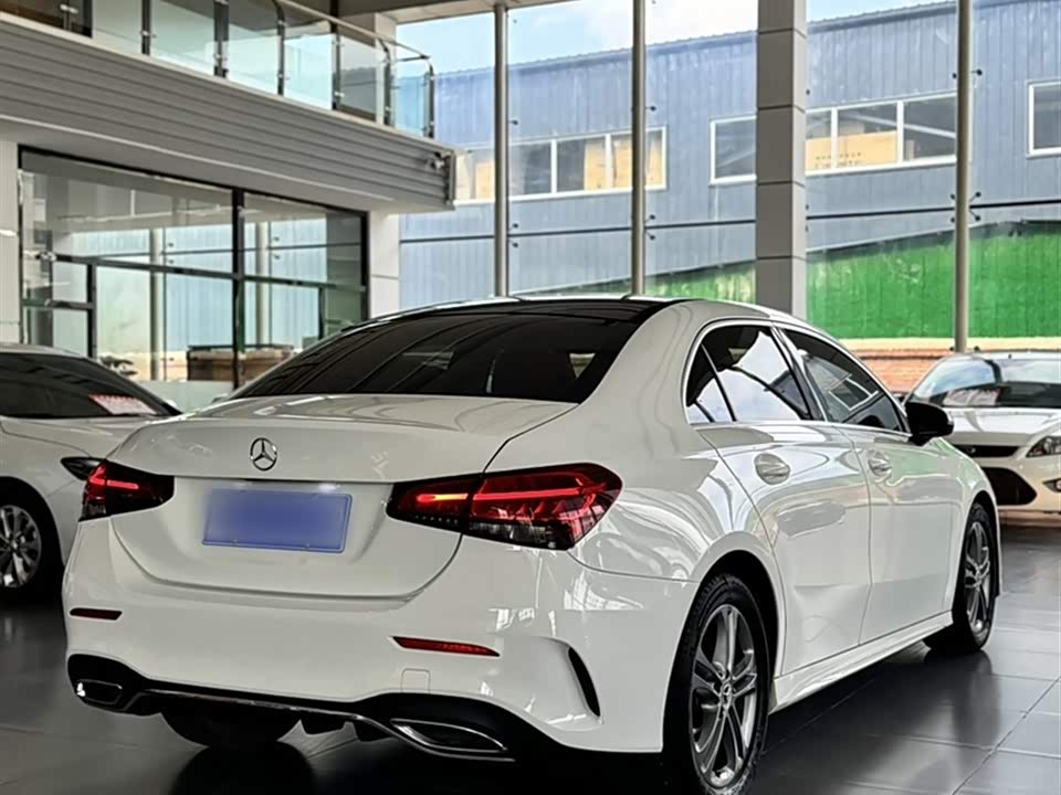 Mercedes-Benz Class A Mercedes-Benz Class A