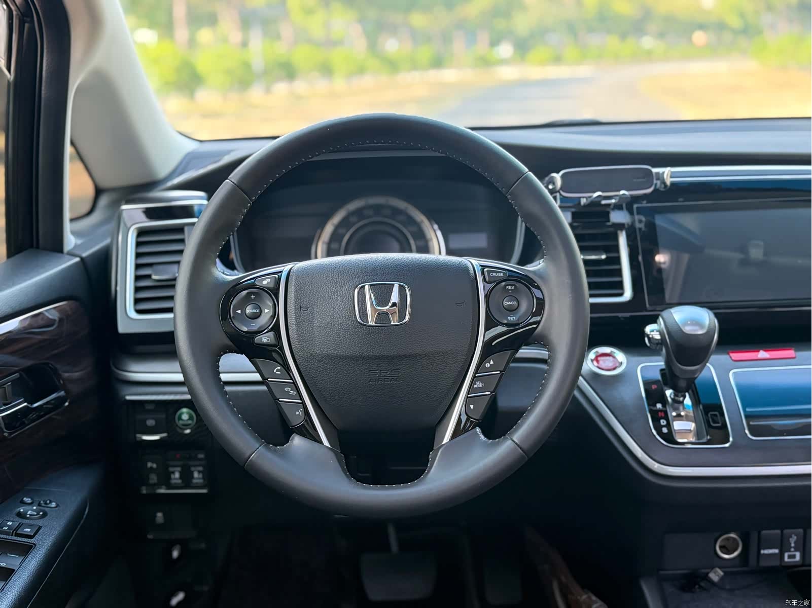 Honda Elysion, 2018 15