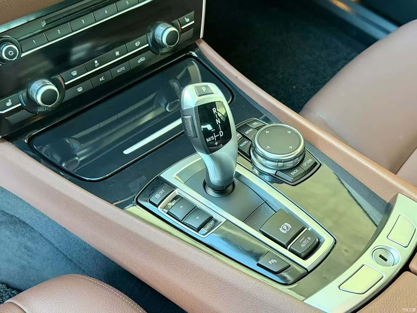 BMW 5 Series, 2016 все фото