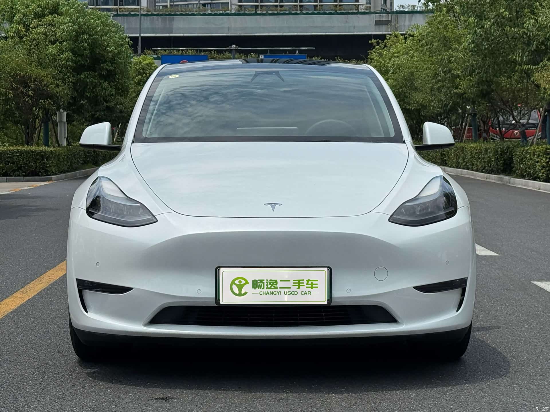 Tesla Model Y, 2023 2