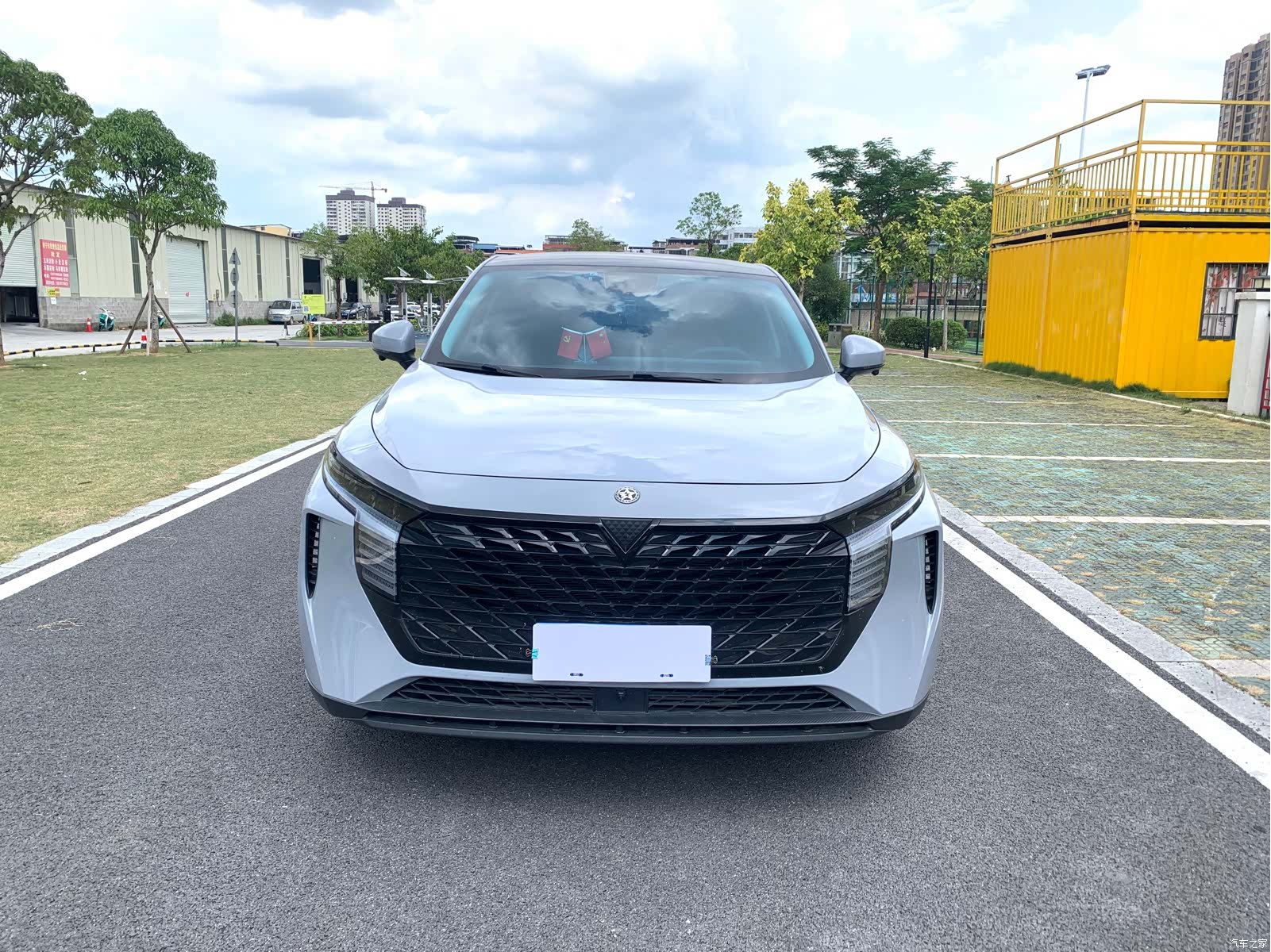 Nissan V, 2023 2