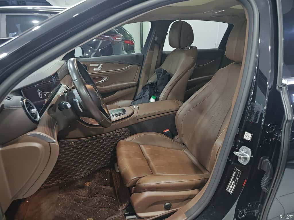 Mercedes-Benz E-Class, 2022 15