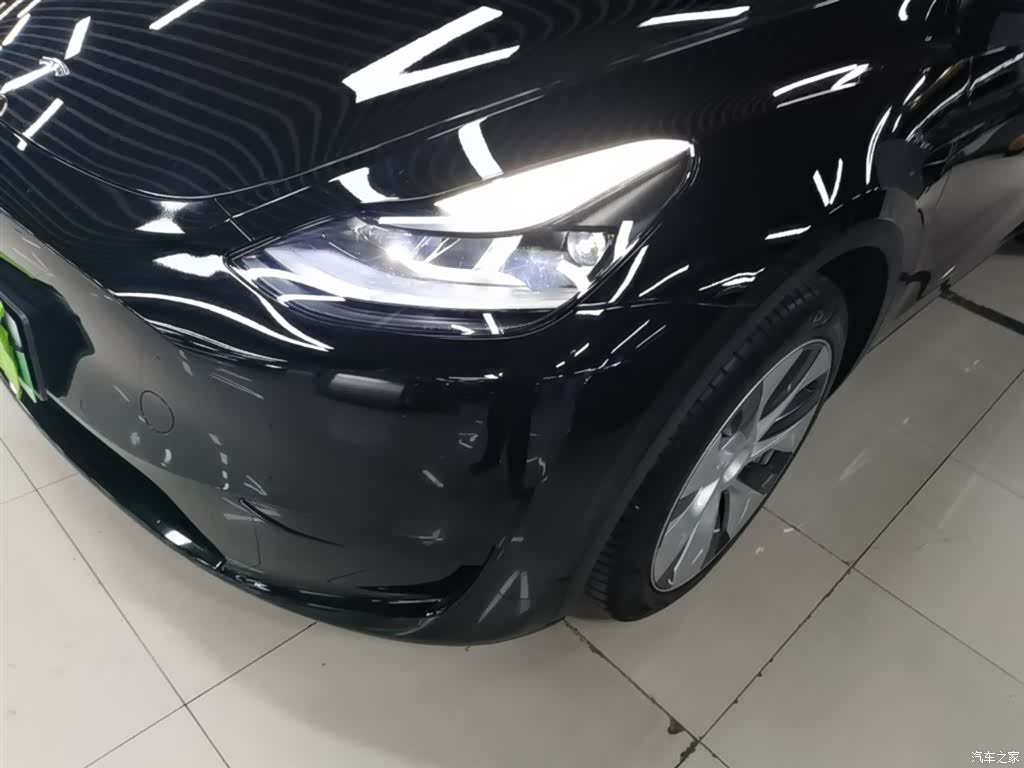 Tesla Model Y, 2022 23