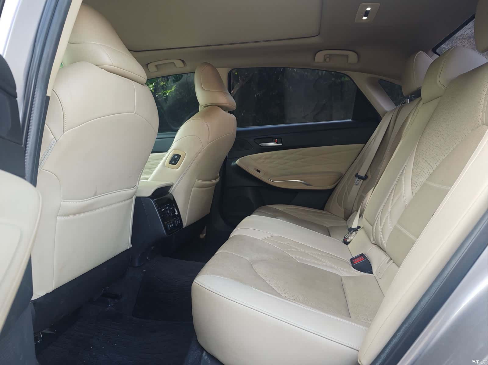 Toyota Avalon, 2019 8
