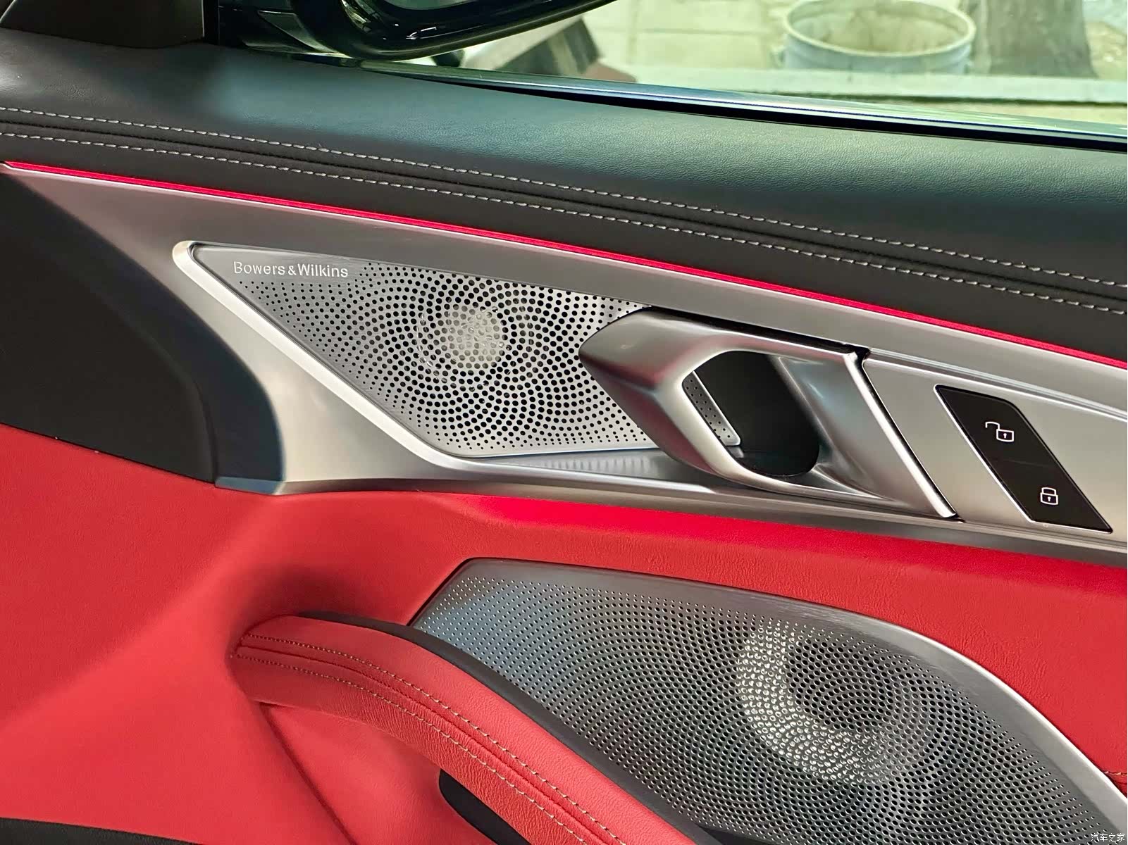 BMW 8 Series, 2023 21