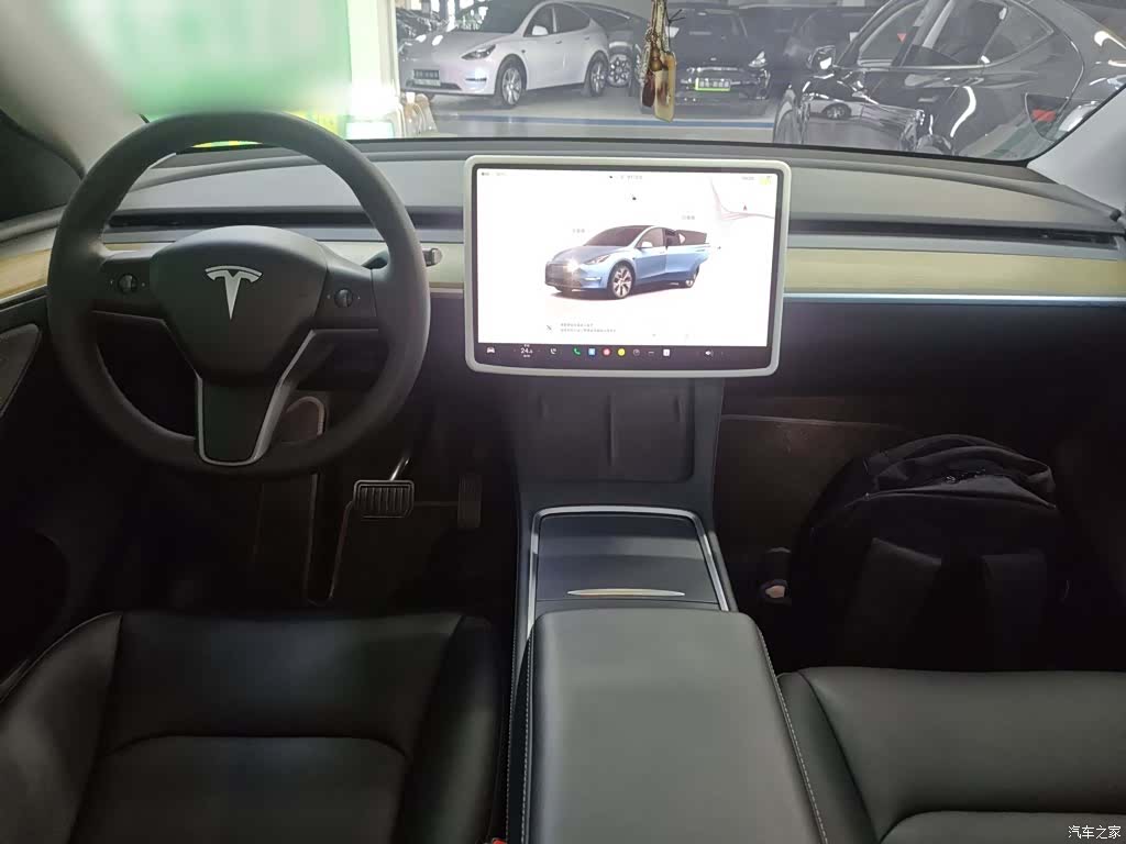Tesla Model Y, 2023 6