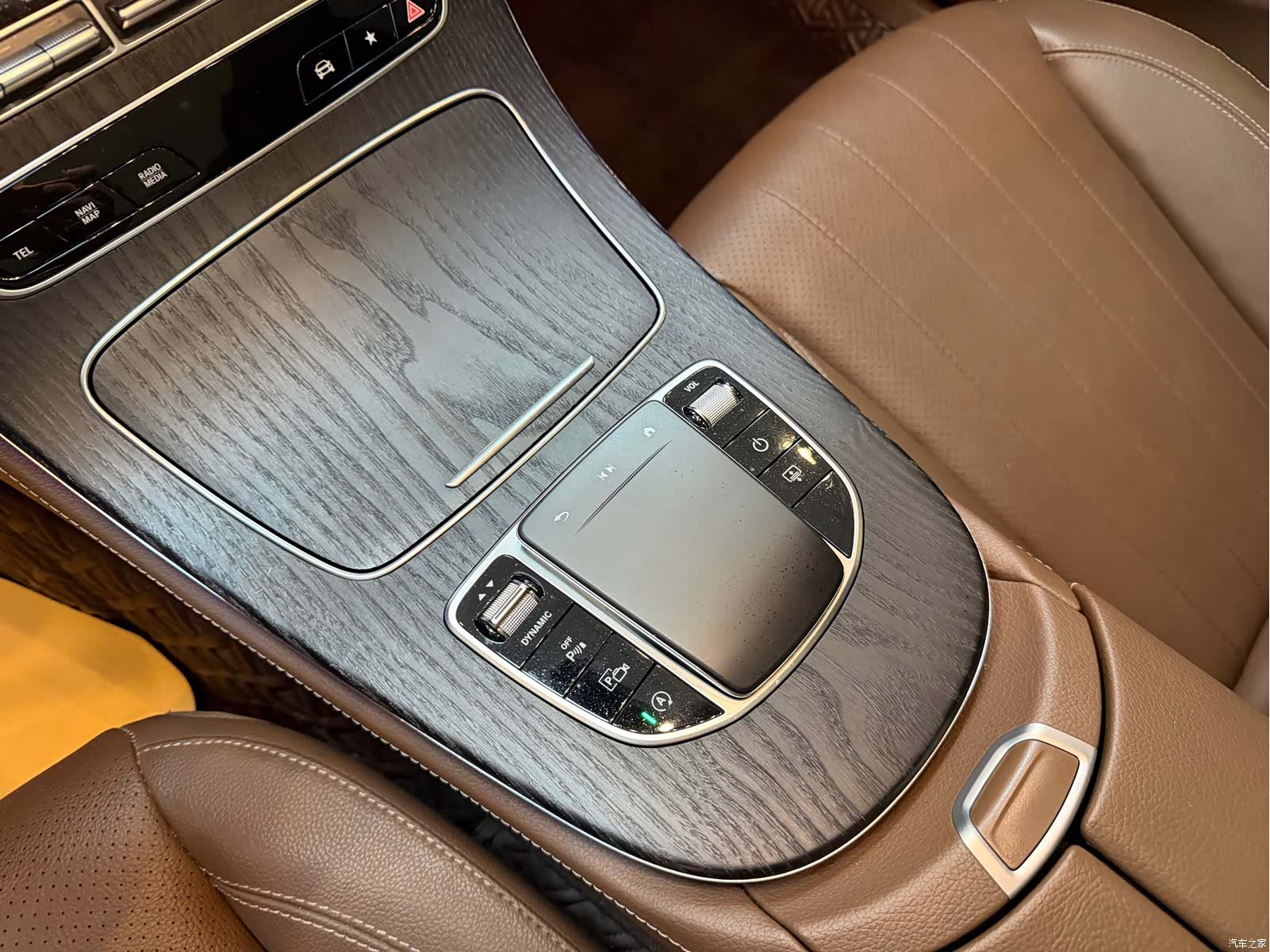Mercedes-Benz E-Class, 2023 8