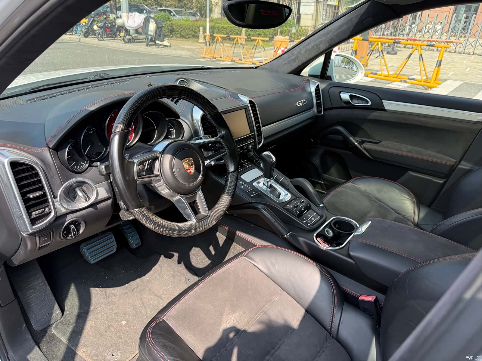 Porsche Cayenne, 2016 8