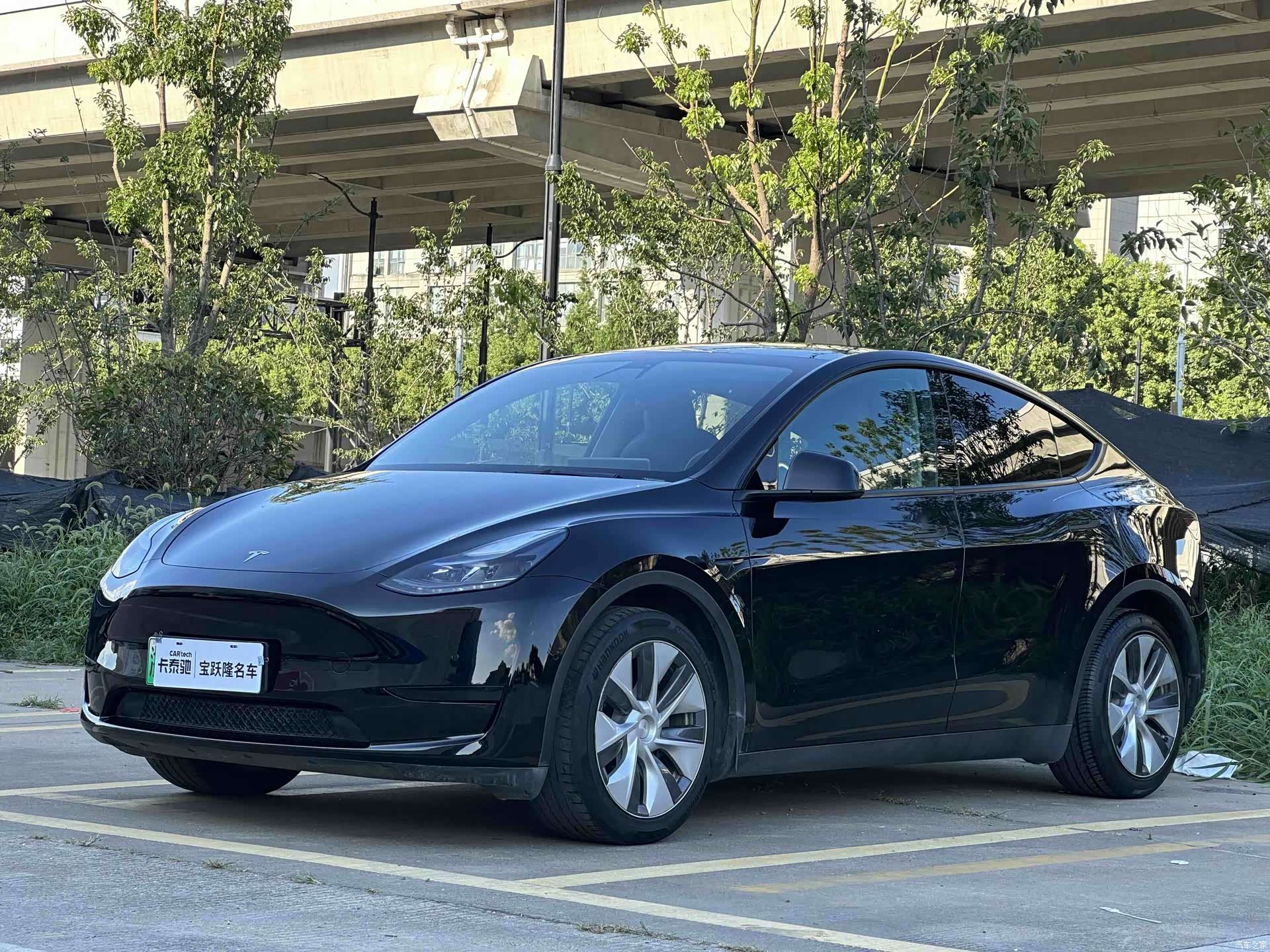 Tesla Model Y, 2022 1