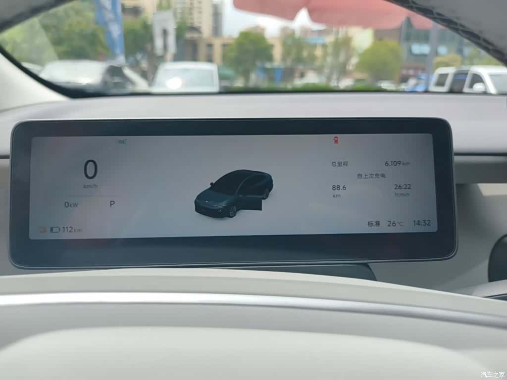 Leapmotor B01, 2025 12