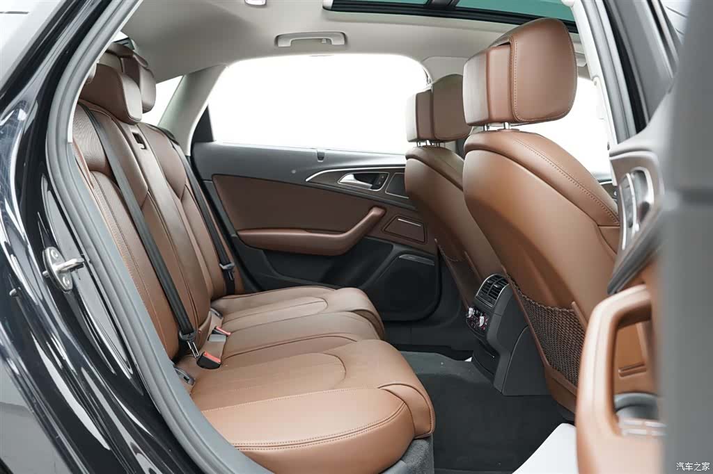 Audi A6L, 2015 28