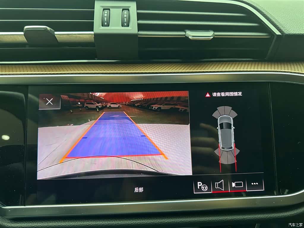 Audi Q3, 2022 14