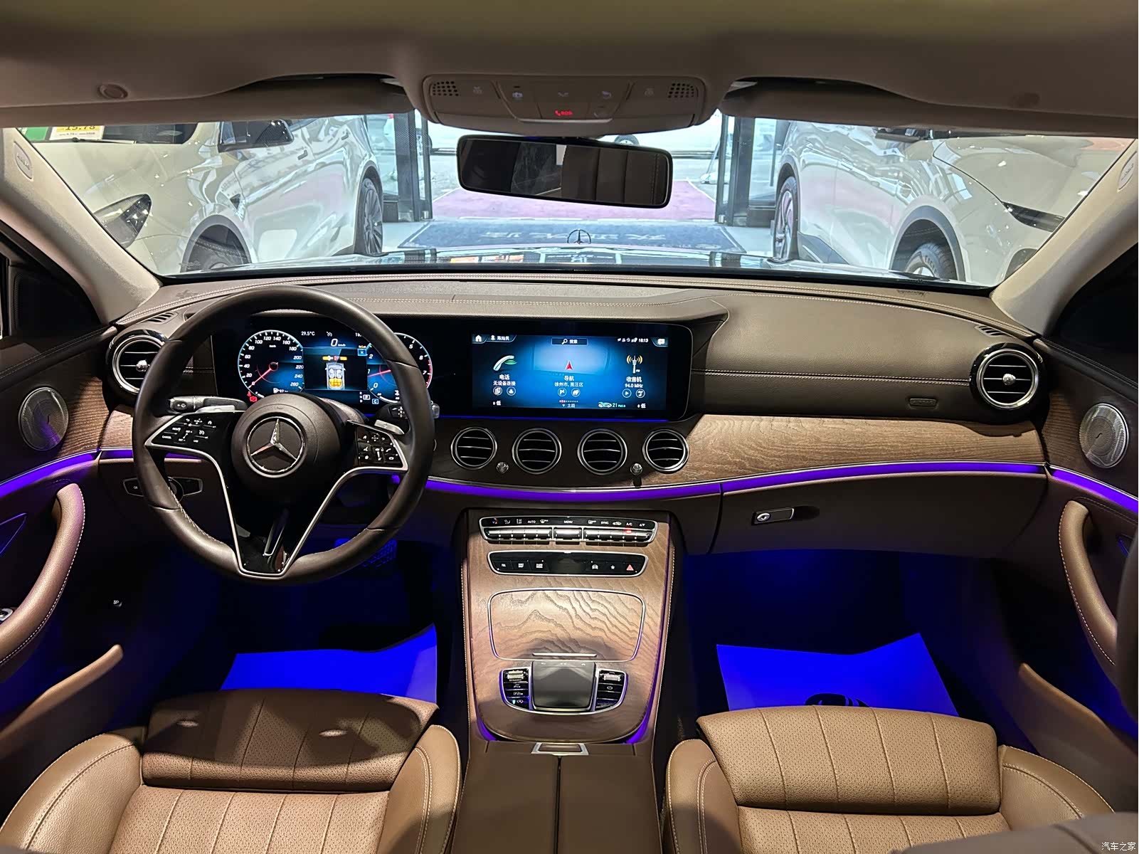 Mercedes-Benz E-Class, 2024 22