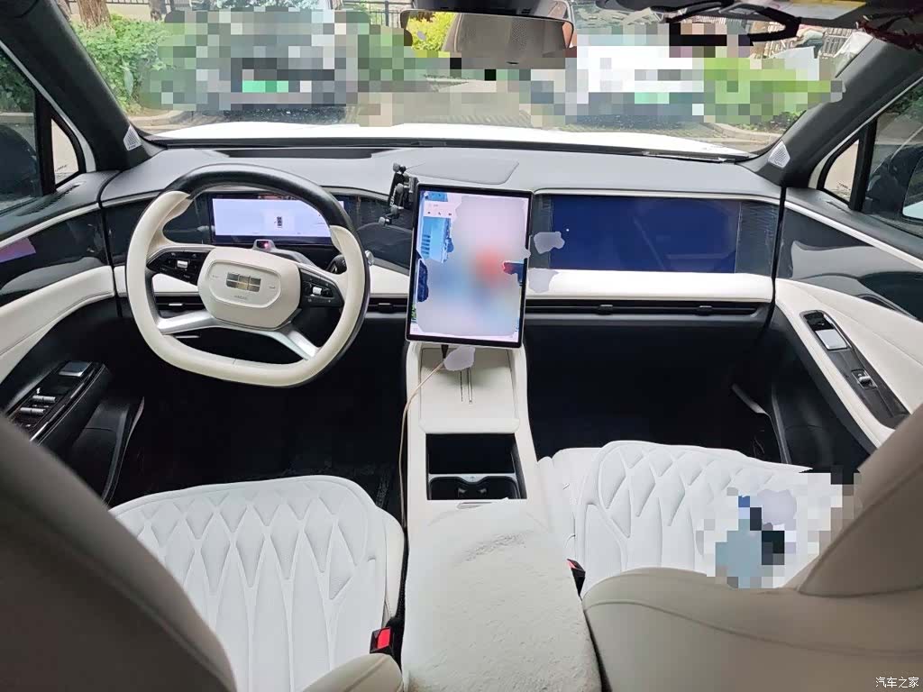 Geely Galaxy L7, 2023 10