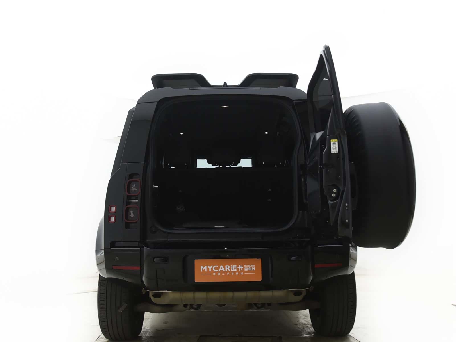 Land Rover Defender, 2024 25