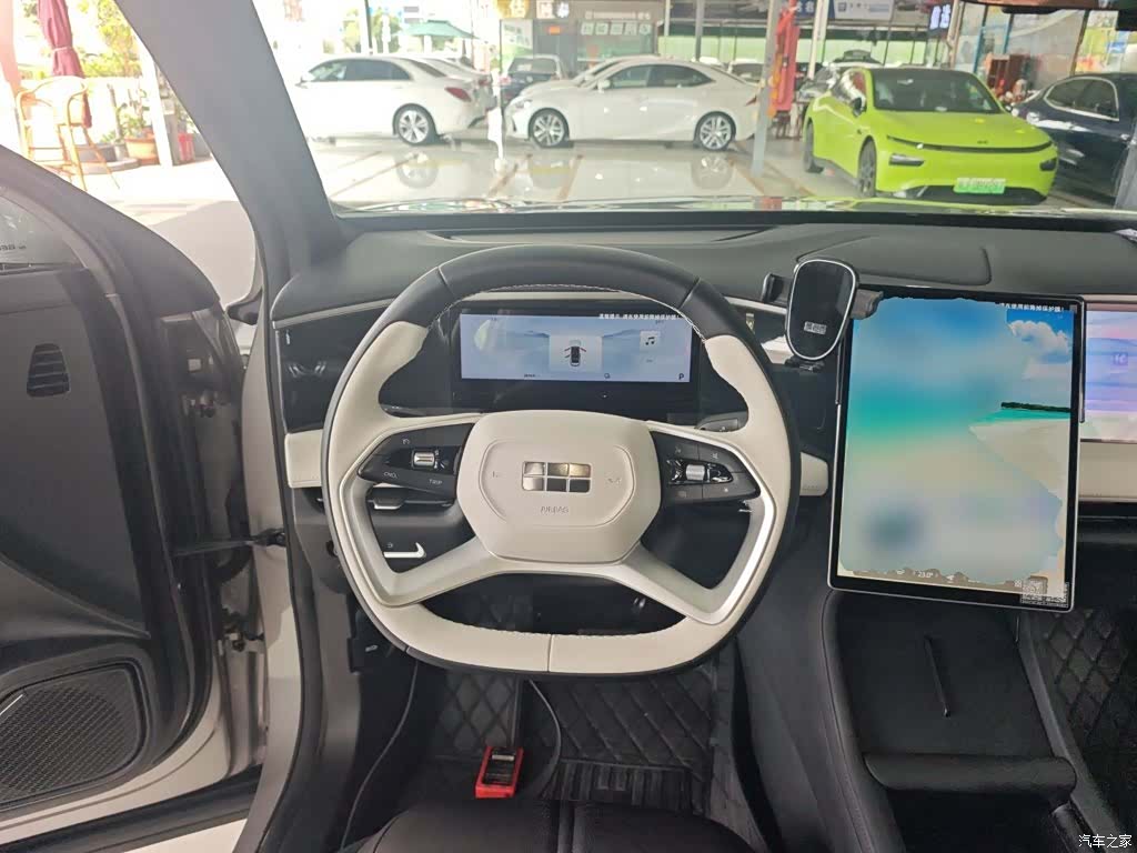 Geely Galaxy L7, 2024 3