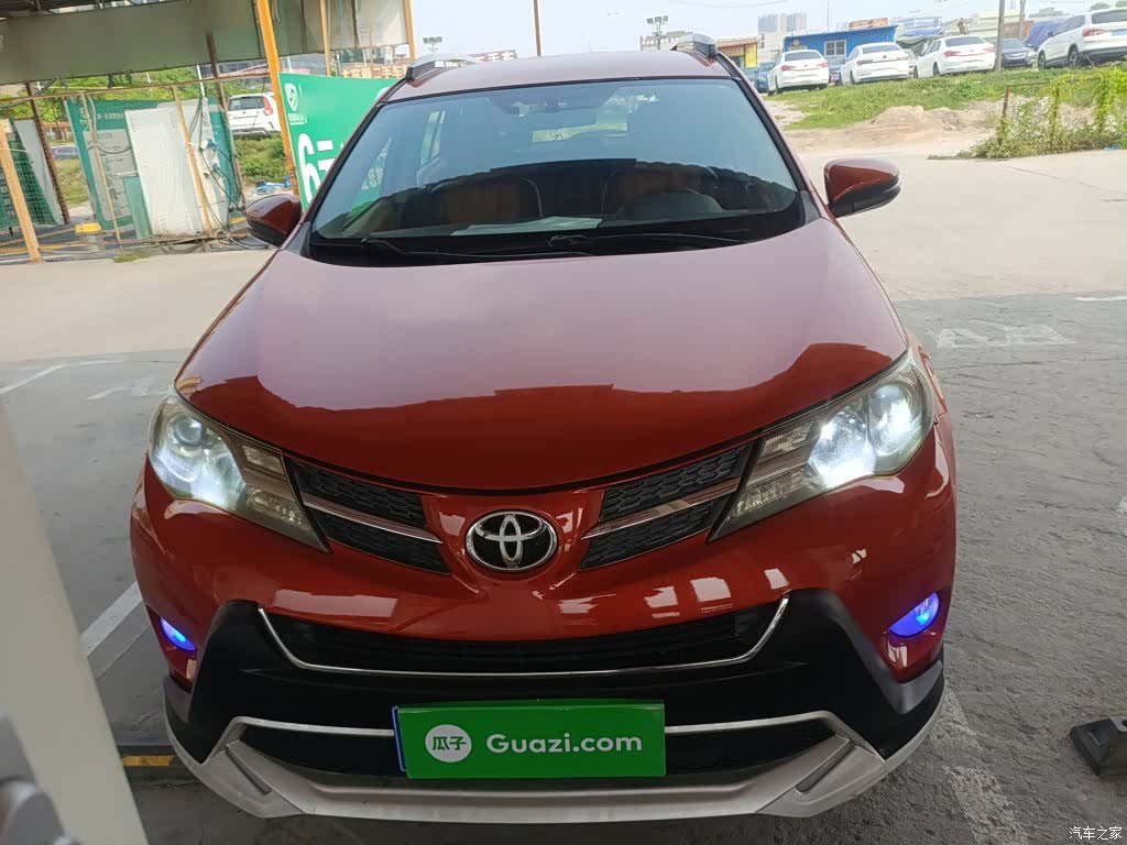Toyota RAV4, 2014 3