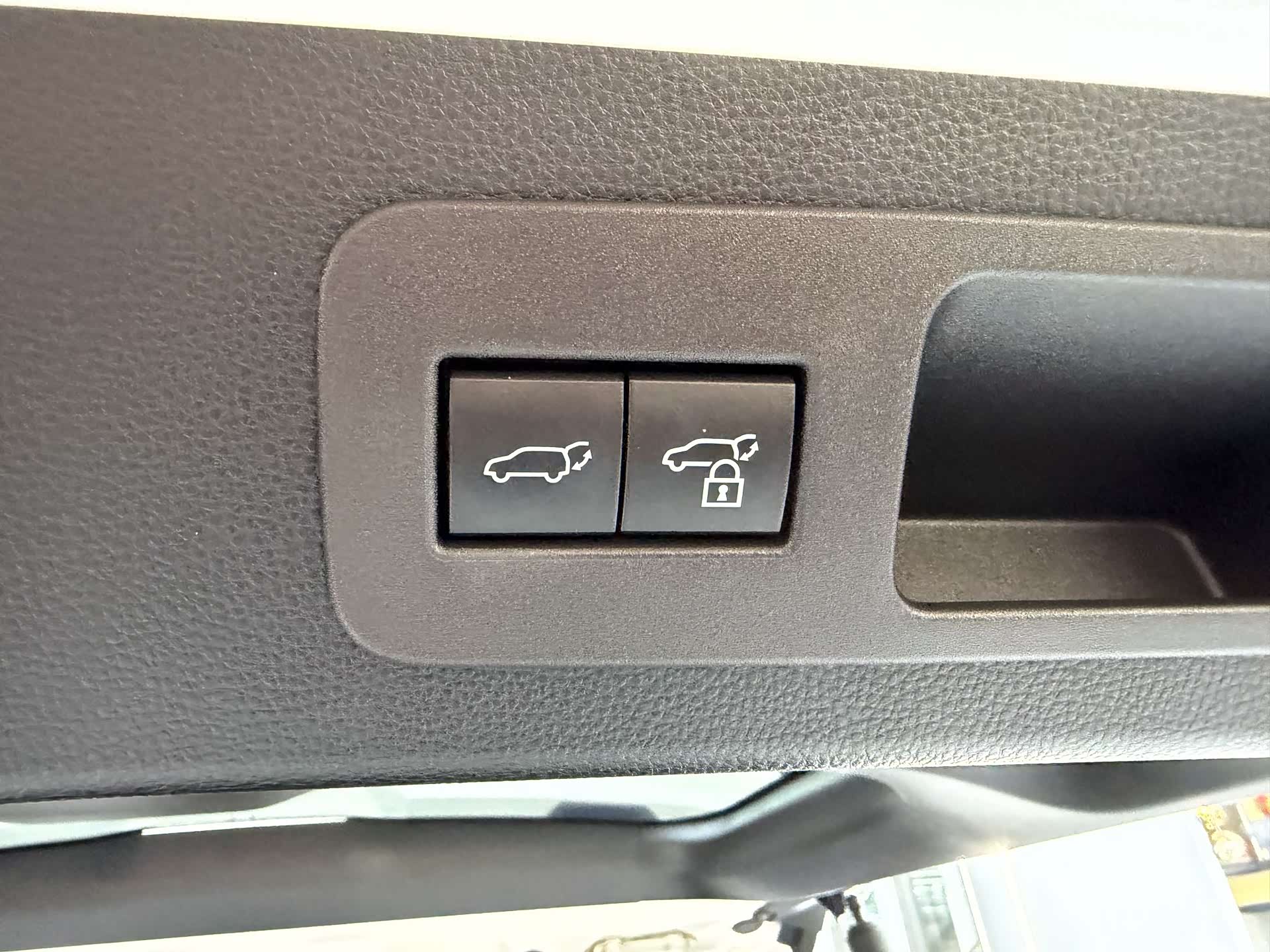 Toyota Land Cruiser, 2024 23