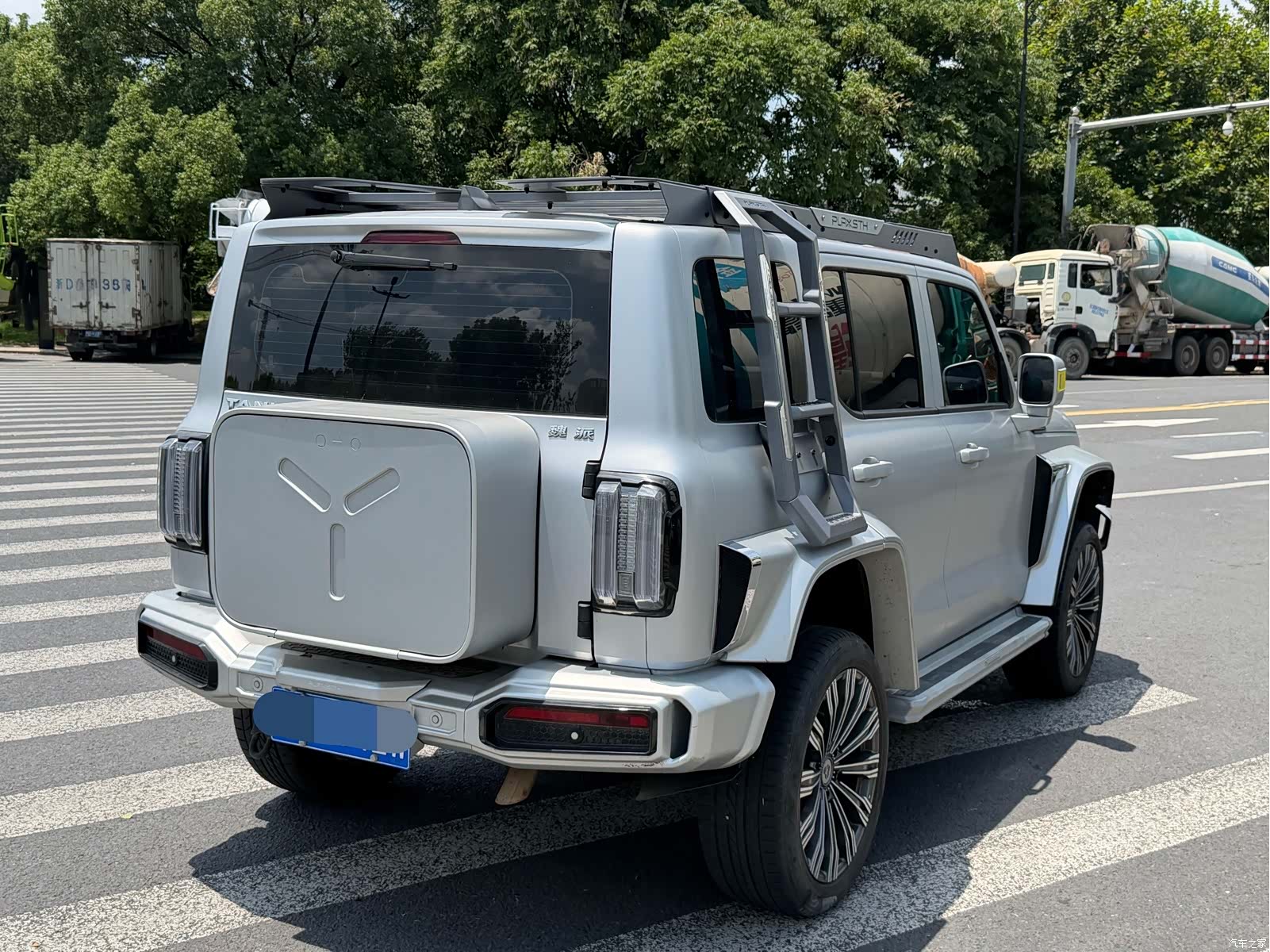 Tank 300, 2022 7