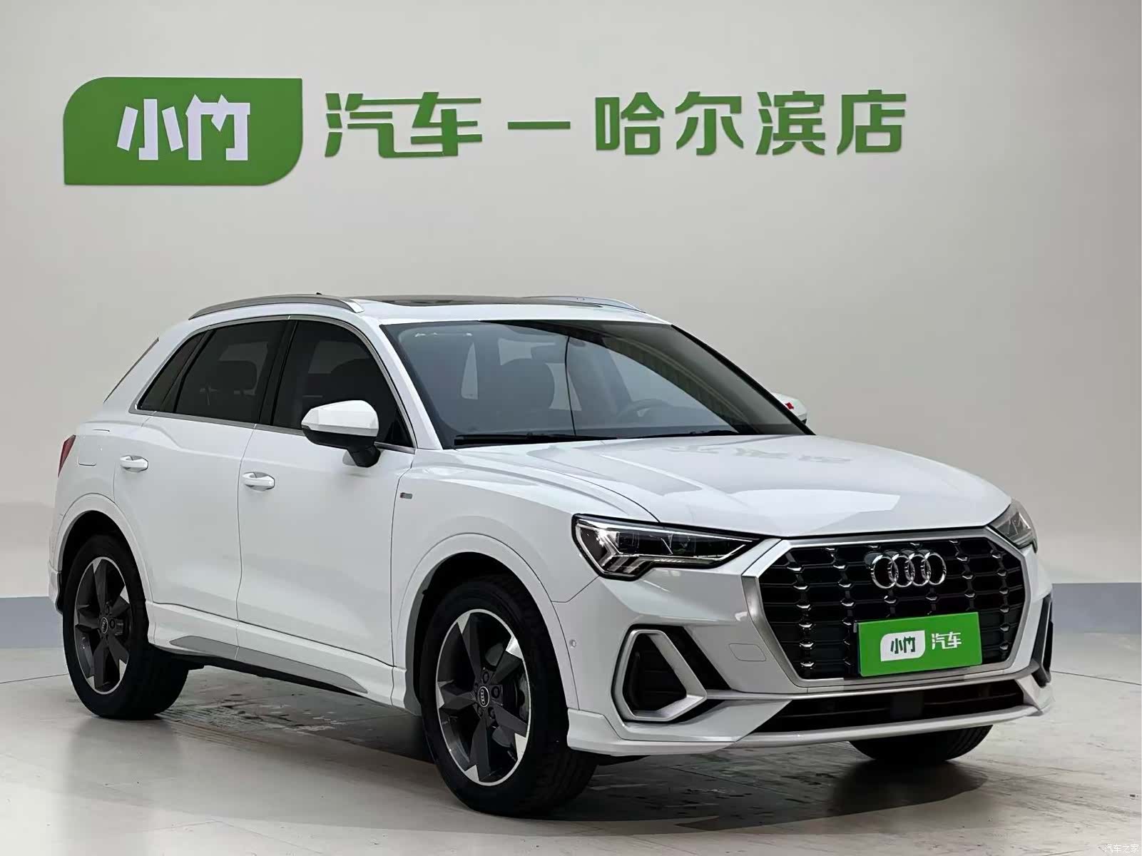Audi Q3, 2022 все фото