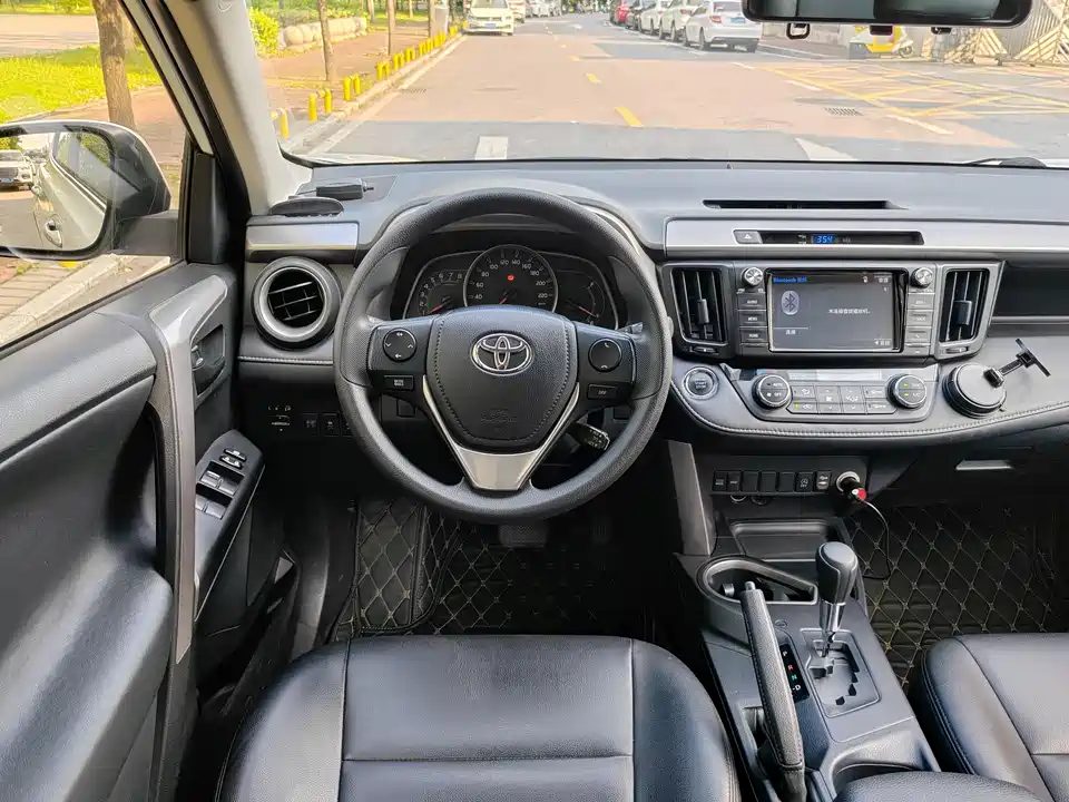 Toyota RAV4 Rongfang