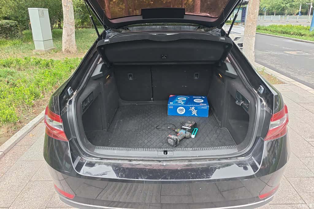 Skoda Superb, 2018 4