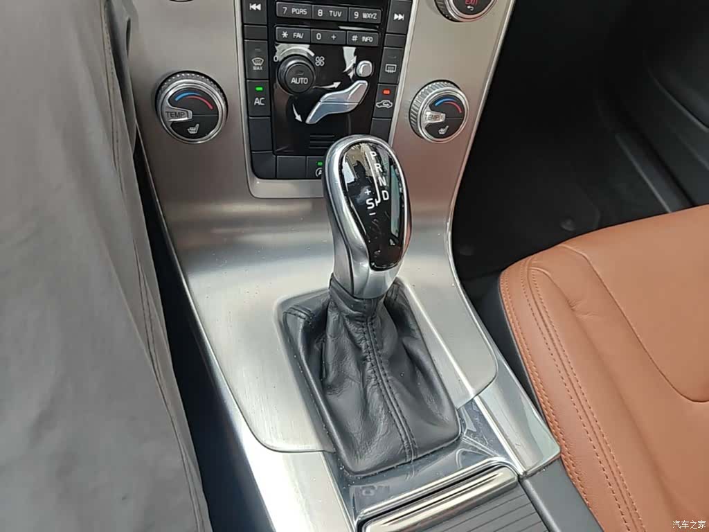 Volvo S60, 2015 14