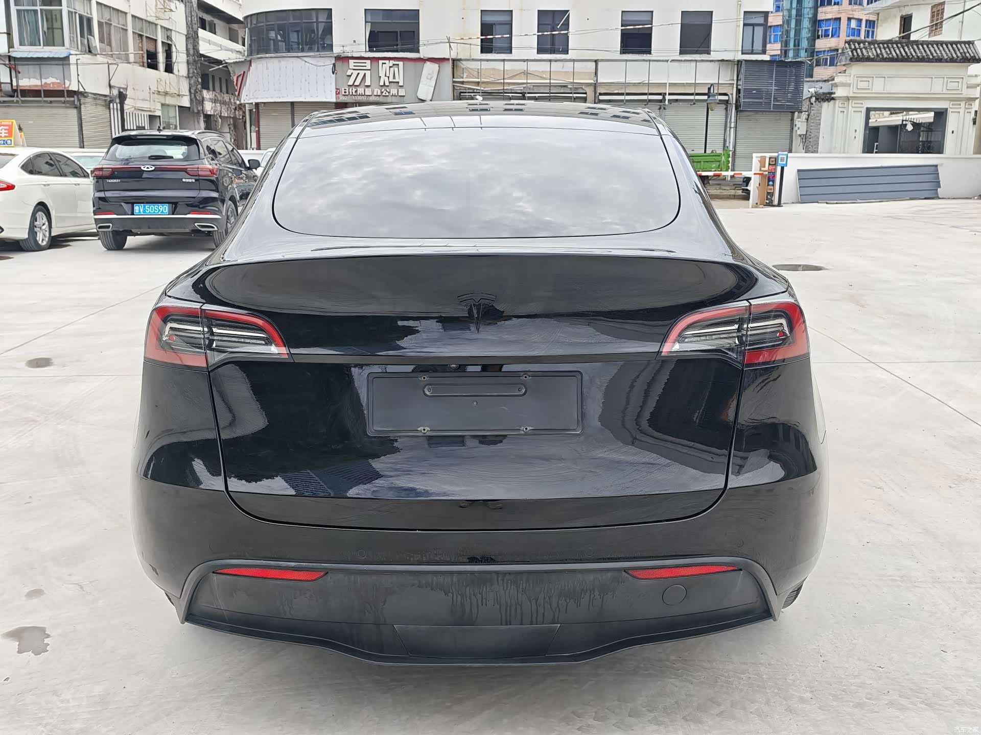 Tesla Model Y, 2022 все фото