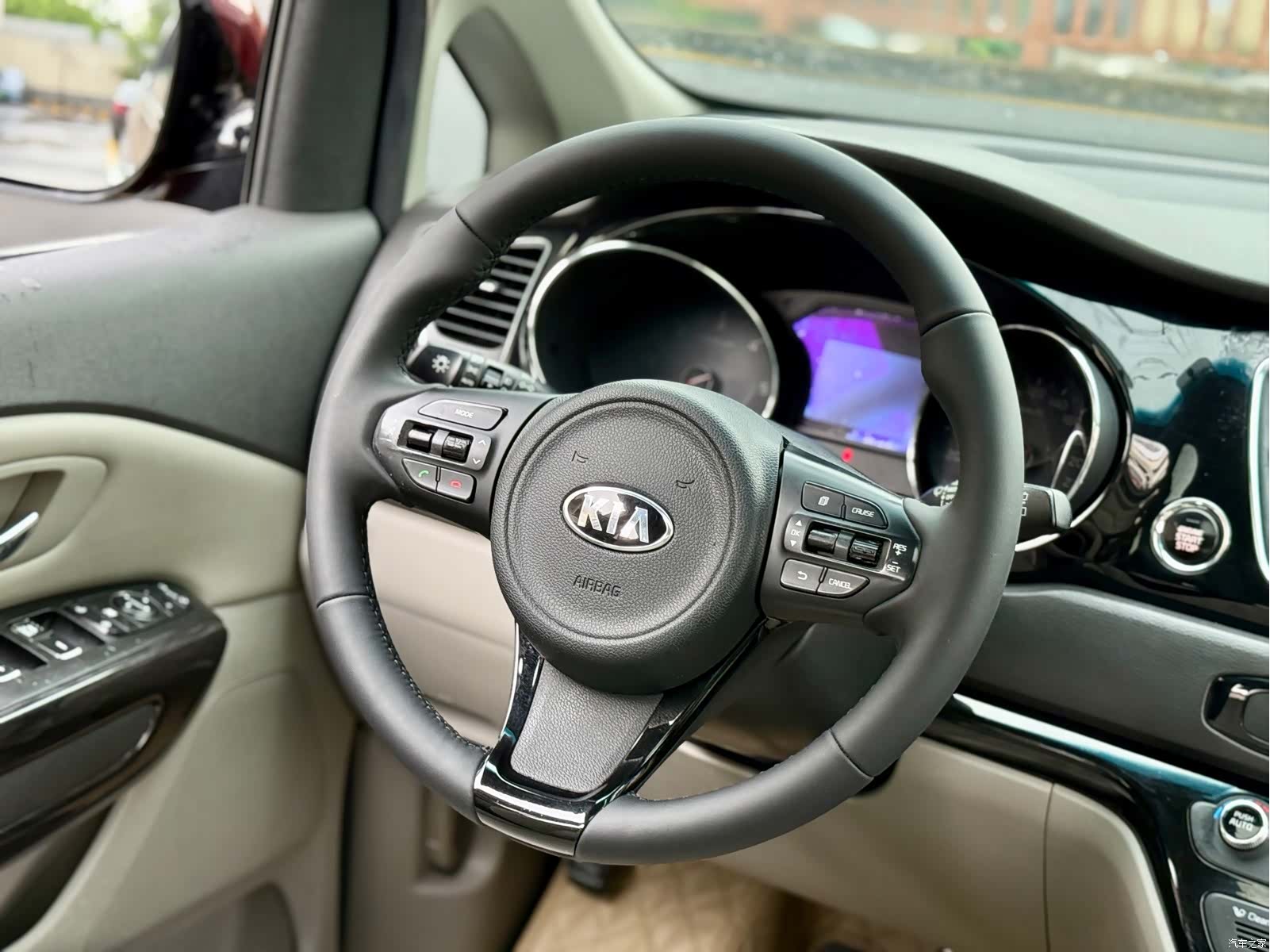 Kia Carnival, 2016 22