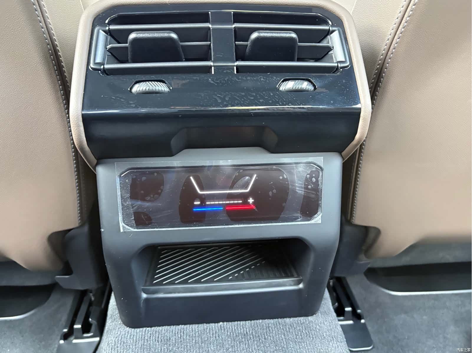 BMW i5, 2025 22
