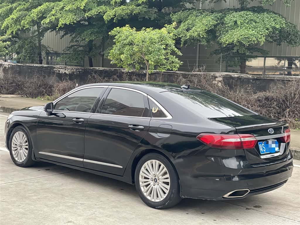 Ford Taurus, 2018 4