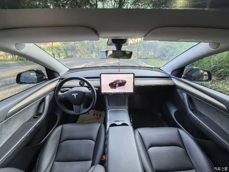 Tesla Model Y, 2022 6