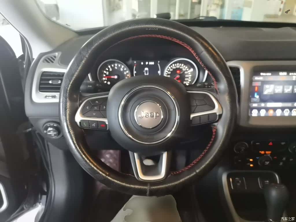 Jeep Compass, 2020 11