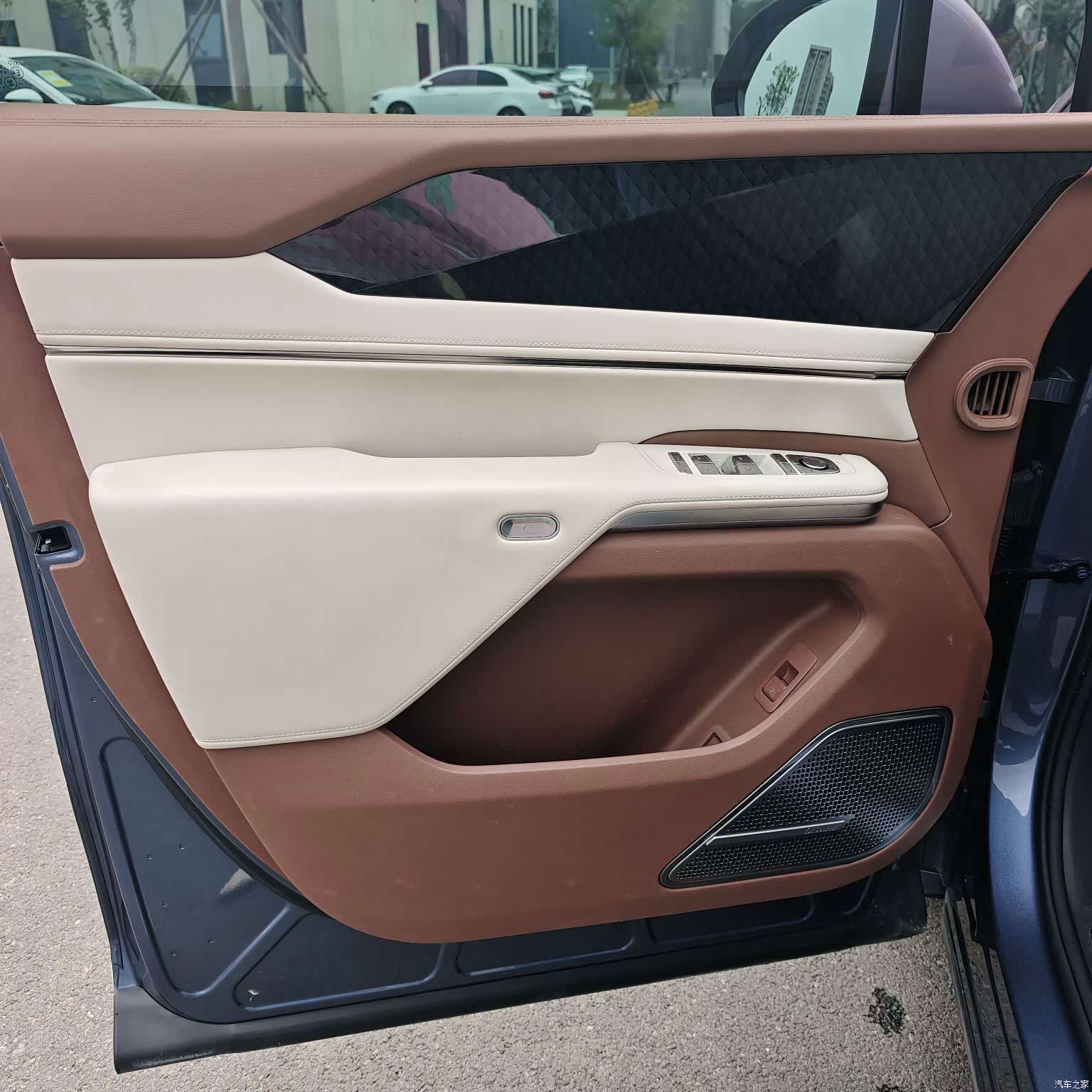 BYD Xia, 2025 16