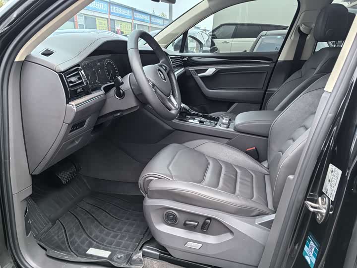Volkswagen Touareg, 2020 года фото 4