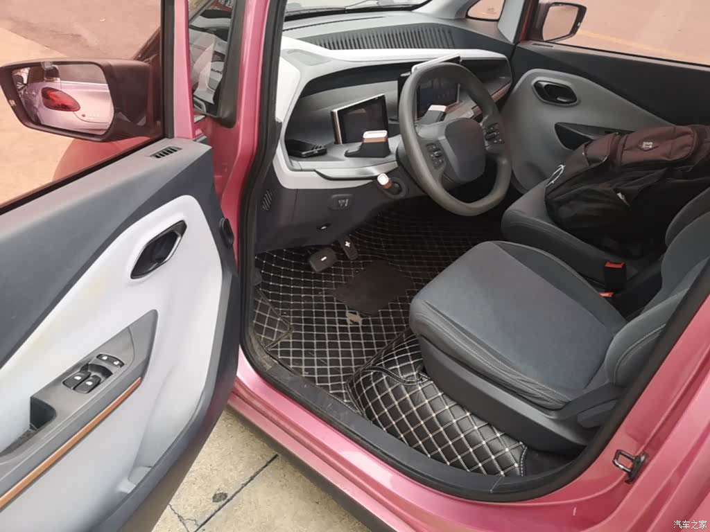 Wuling E200, 2019 16