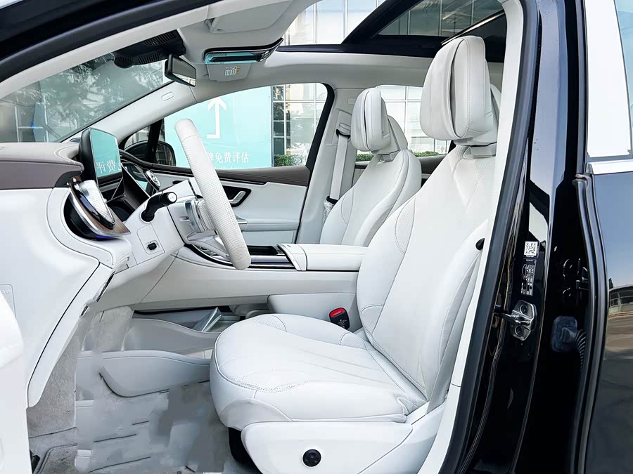 Mercedes-Benz EQE SUV 2025, фото 7