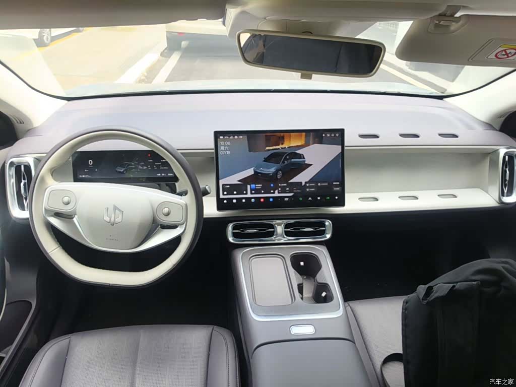 Leapmotor B01, 2025 16
