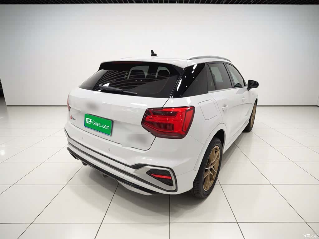 Audi Q2L, 2022 7