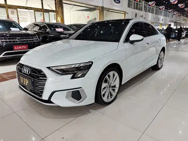 Audi A3 2024 — купить из Китая под заказ