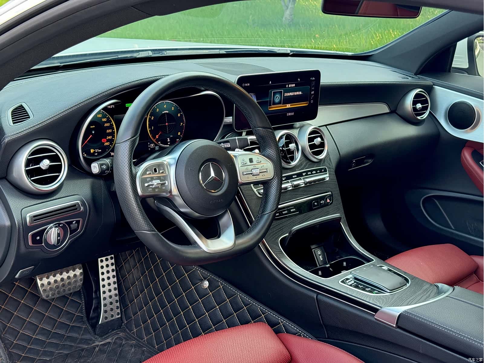 Mercedes-Benz C-Class, 2019 4