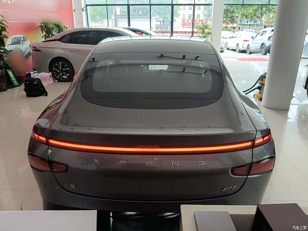 Xpeng P7, 2023 6